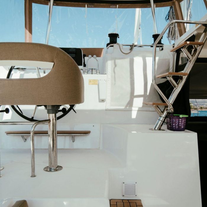 Acantha | Lagoon 42 photo 10