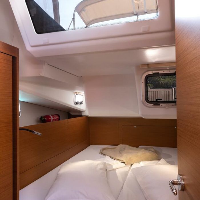 Vittoria - Standard line | Sun Odyssey 440 photo 22