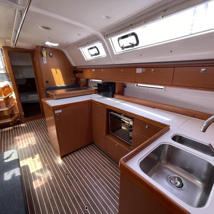 Anemone | Bavaria Cruiser 51 photo 6