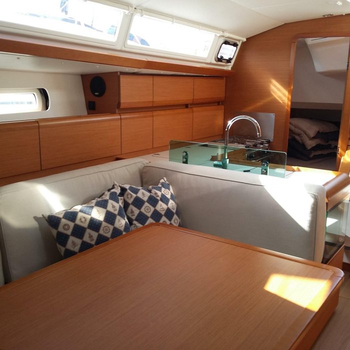 Comanegra | Sun Odyssey 419 photo 2 Comanegra | Sun Odyssey 419 photo 2