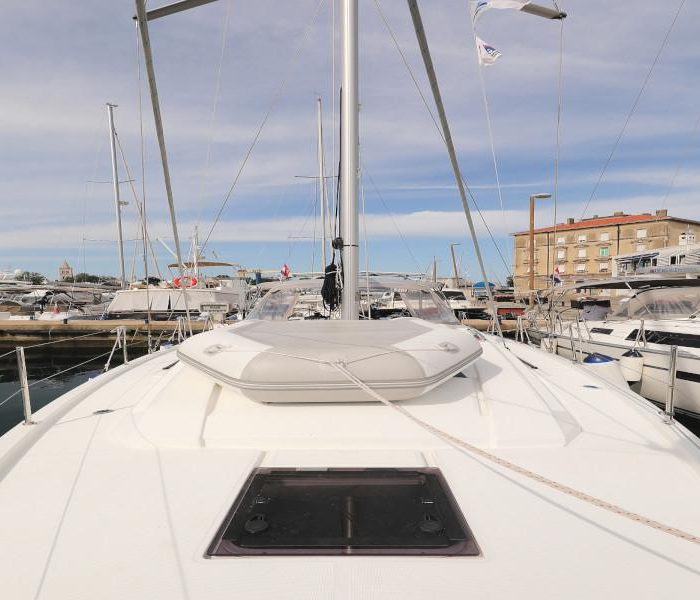 Seven | Oceanis 41.1 photo 9