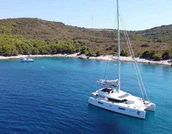 DISCOVERY I | Lagoon 52F photo 9