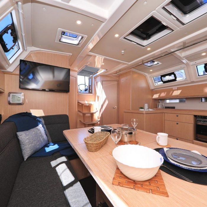 Cara | Bavaria Cruiser 46 photo 14