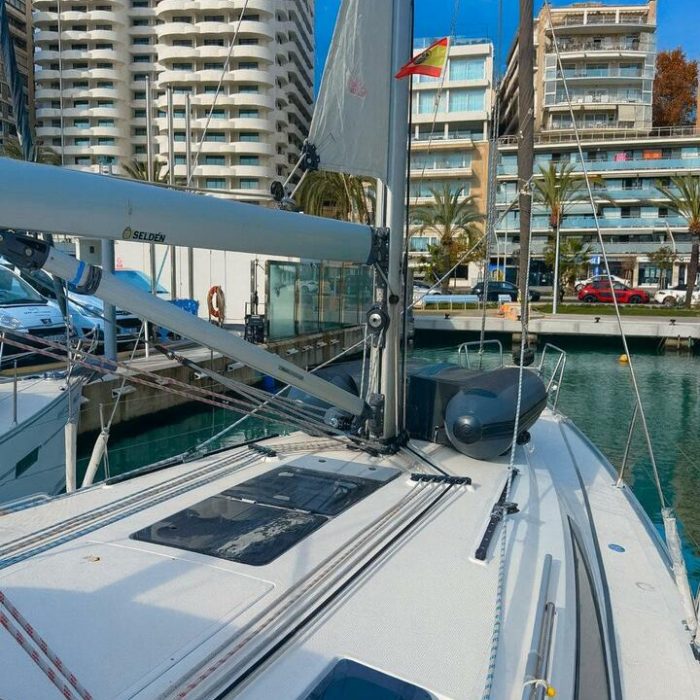Bintan | Bavaria Cruiser 41 photo 6