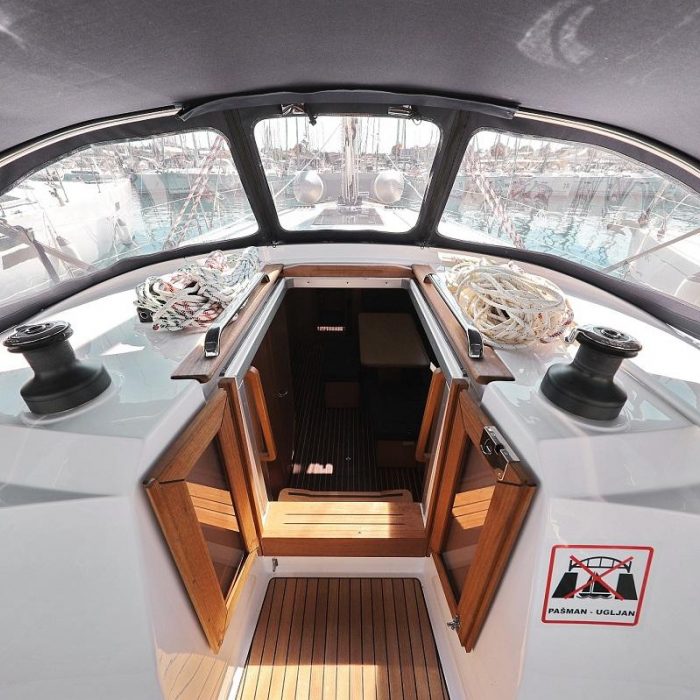 Hemonaty | Bavaria Cruiser 41 photo 9