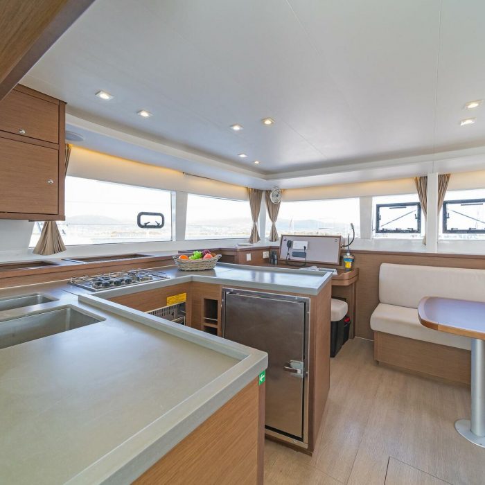 Kon-Tiki | Lagoon 450 Fly photo 14