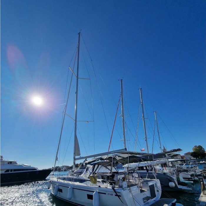 Eileen | Bavaria C46 photo 12