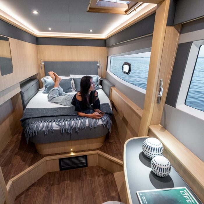 Big Joy | Aquila 42 Yacht photo 14