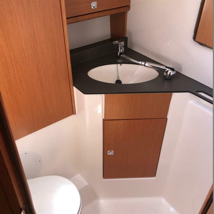 Dea | Bavaria Cruiser 46 photo 15