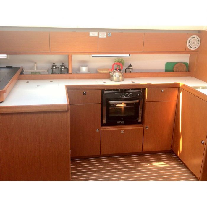 Leonidas IV | Bavaria Cruiser 51 photo 14