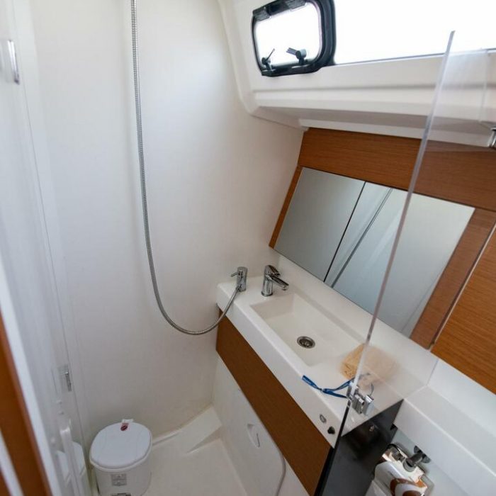 Nastazia | Sun Odyssey 410 photo 8