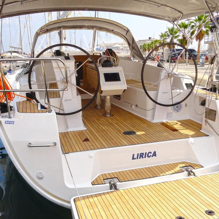 Lirica | Bavaria Cruiser 37 photo 7