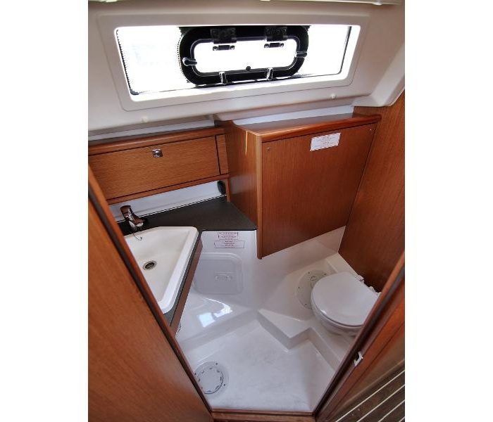 Bella | Bavaria Cruiser 34 photo 15