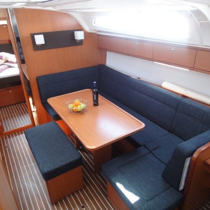Ile | Bavaria Cruiser 41 photo 11