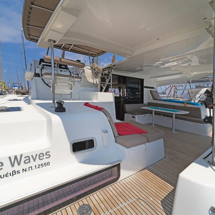 White Waves | Lagoon 42 photo 6 White Waves | Lagoon 42 photo 6