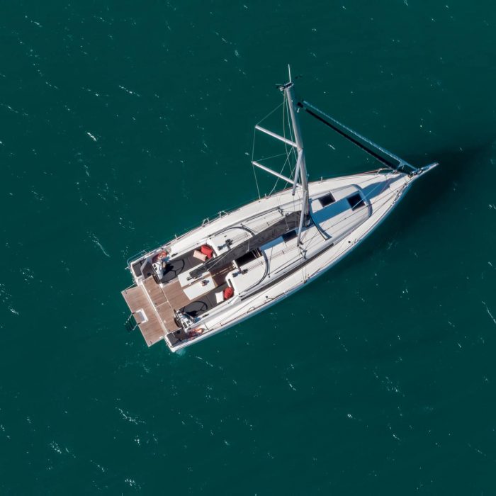 Ethra | Sun Odyssey 380 photo 1