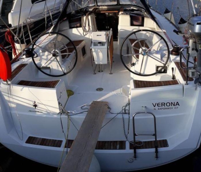 Verona | Sun Odyssey 389 photo 1