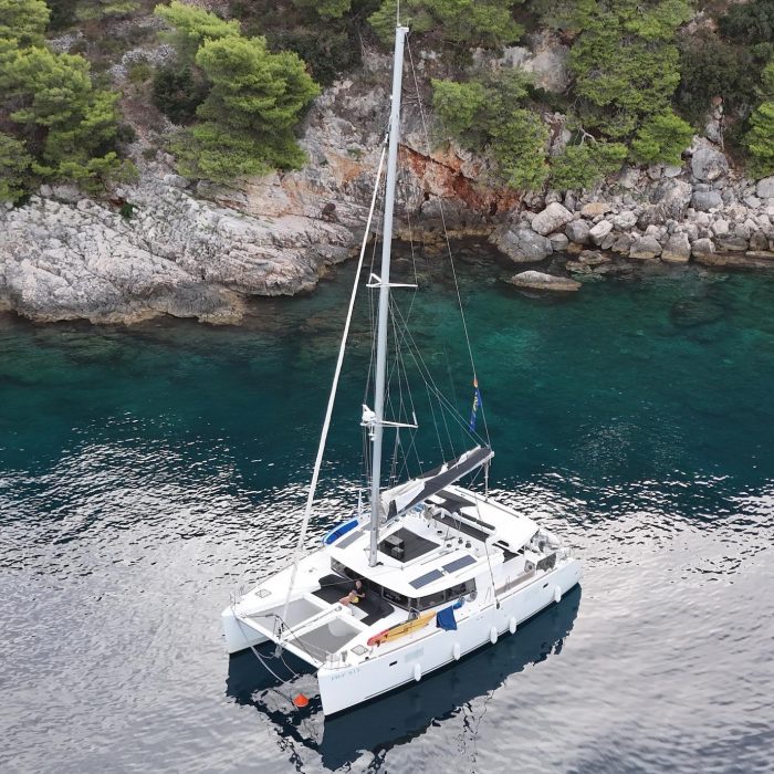 GRAND DELUXE | Lagoon 450 photo 2