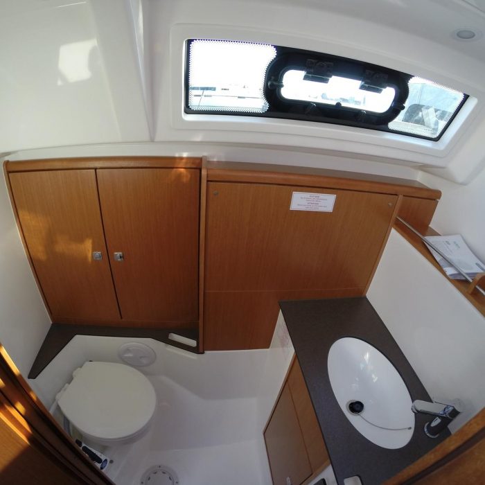 Lilli | Bavaria Cruiser 37 photo 9