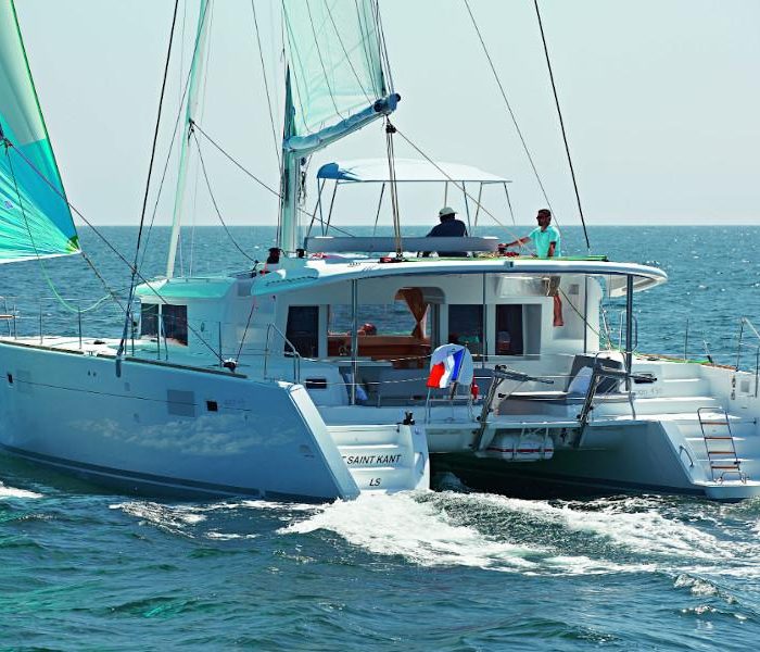 Caliente | Lagoon 450 Fly photo 5