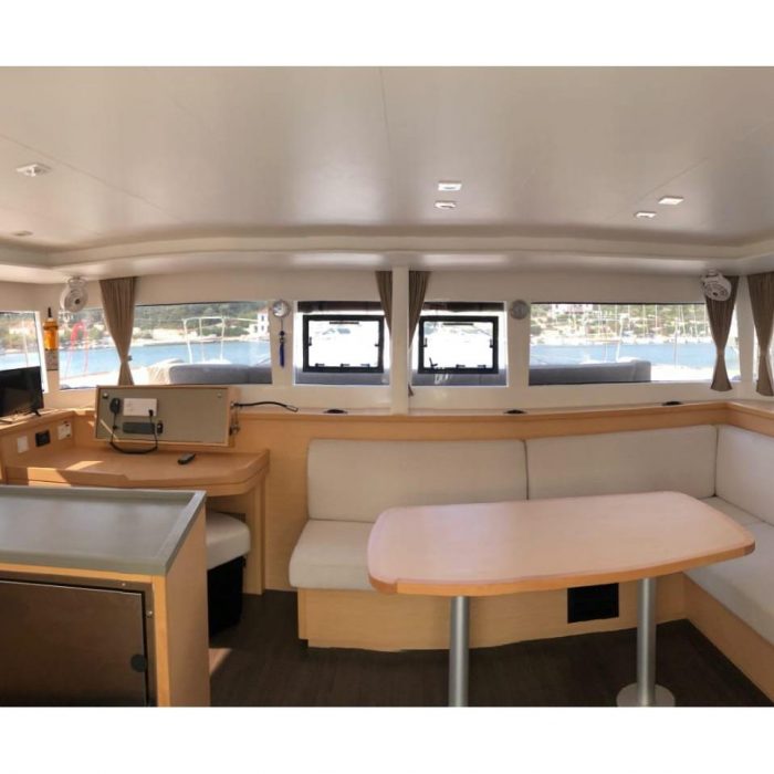 Lagoon 450F built 2019 Generator, A/C, Watermaker | Lagoon 450 Fly photo 7