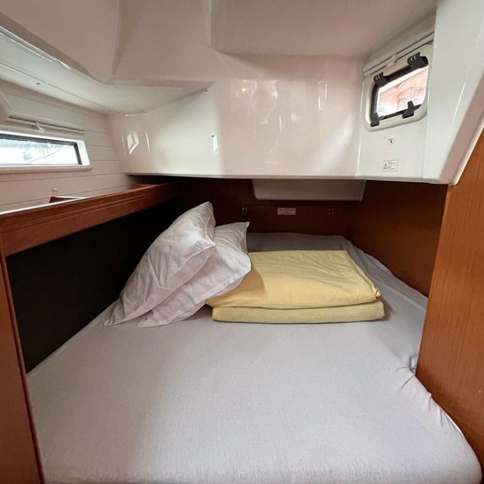 Jugo | Bavaria Cruiser 37 photo 21