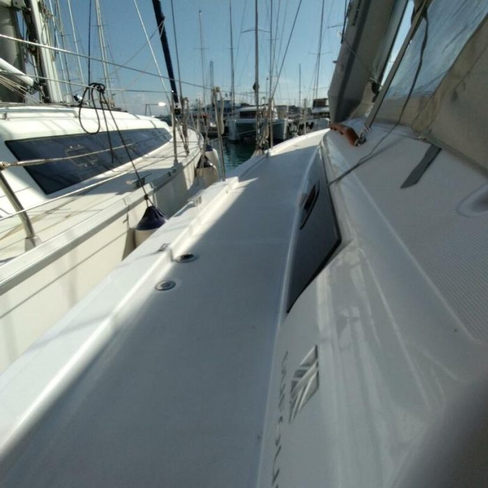 Triumph | Dufour 430 photo 6