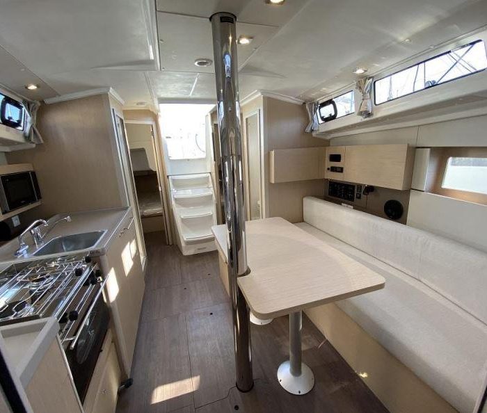 Maximus | Oceanis 38.1 photo 20