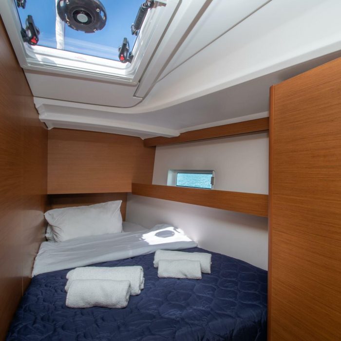 Knot | Sun Odyssey 490 photo 28