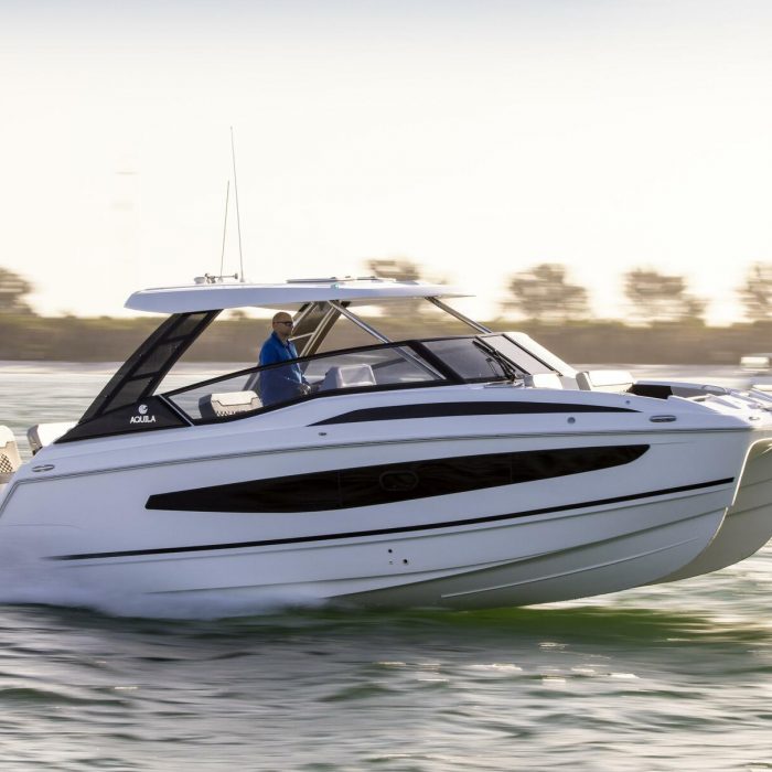 Batcat | Aquila 32 Sport photo 6