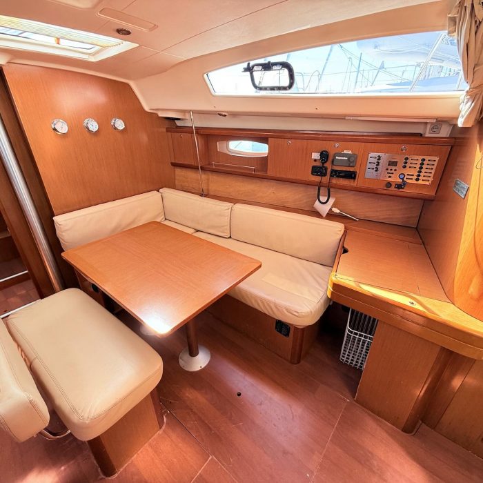 Valdeker II | Oceanis 43 photo 10