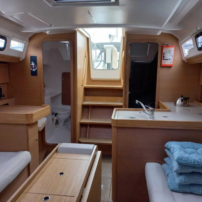 White Pearl | Dufour 350 Grand Large photo 7