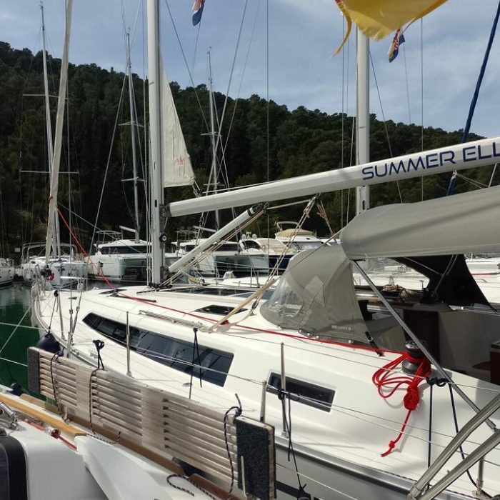 Summer elli | Bavaria Cruiser 41 - 3 cab. photo 2