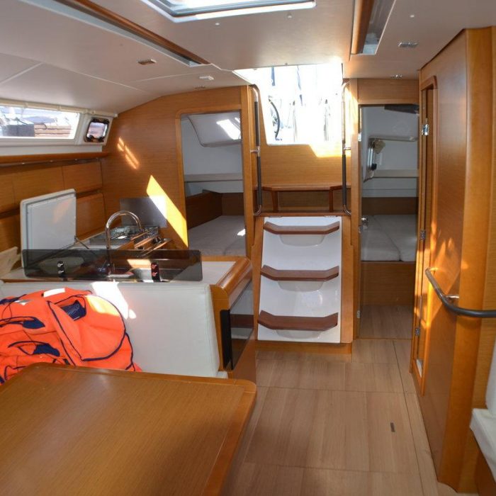 Libera | Sun Odyssey 439 photo 11
