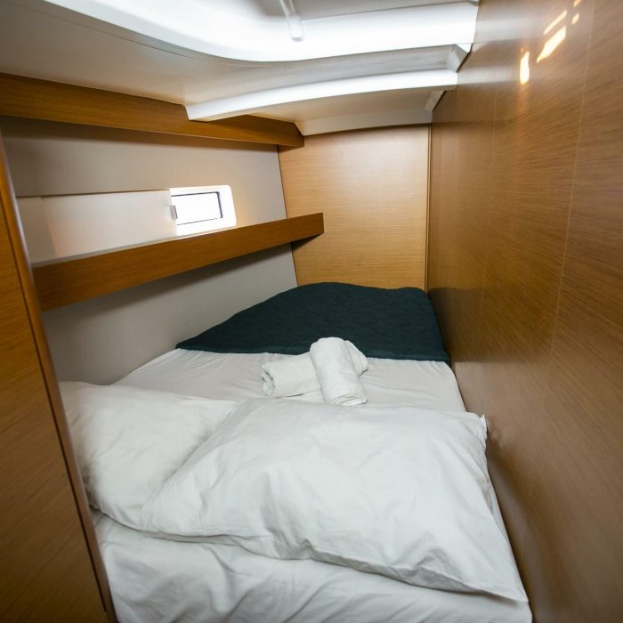 HOMESICK GEORGE | Sun Odyssey 440 photo 15