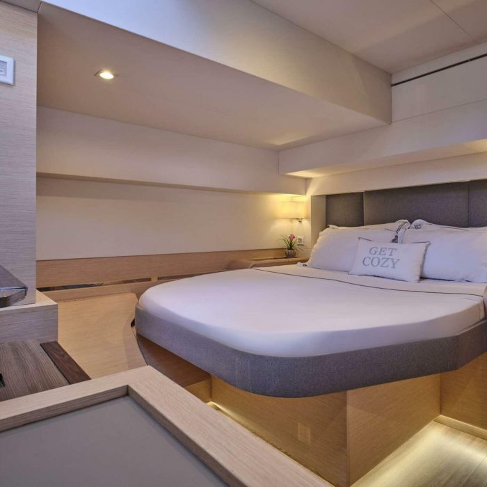 Serenissima | Fountaine Pajot Alegria 67 photo 7