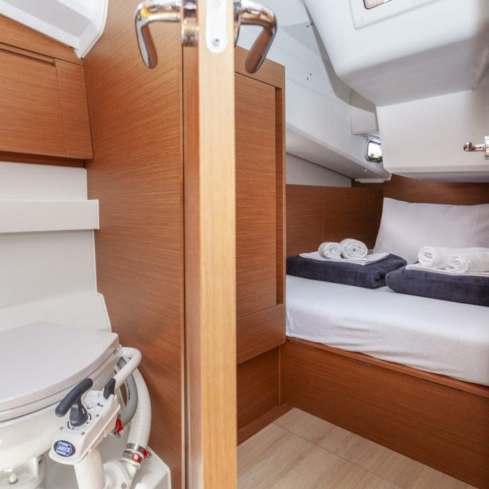 Bella Ciao | Sun Odyssey 410 photo 40