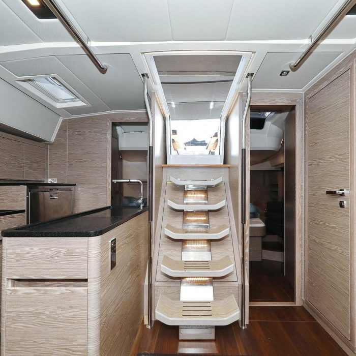 Simply The Best | Hanse 548 photo 24