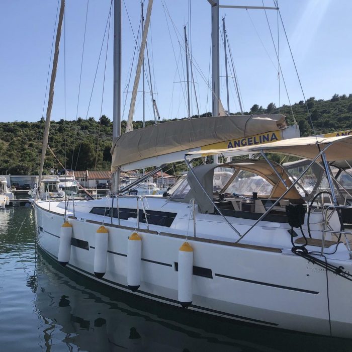 Good Luck | Dufour 460 GL photo 1