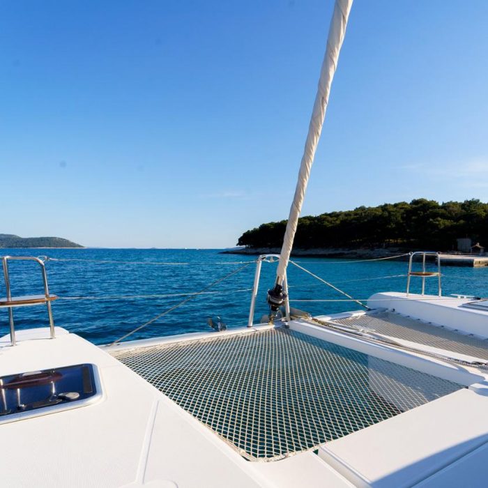White Pearl | Lagoon 39 photo 9