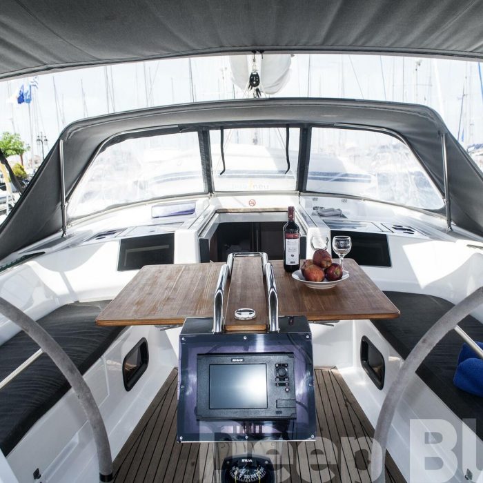 Deep Blue | Hanse 415 photo 12