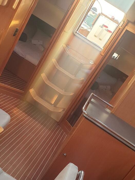 Laura | Bavaria Cruiser 45 photo 5