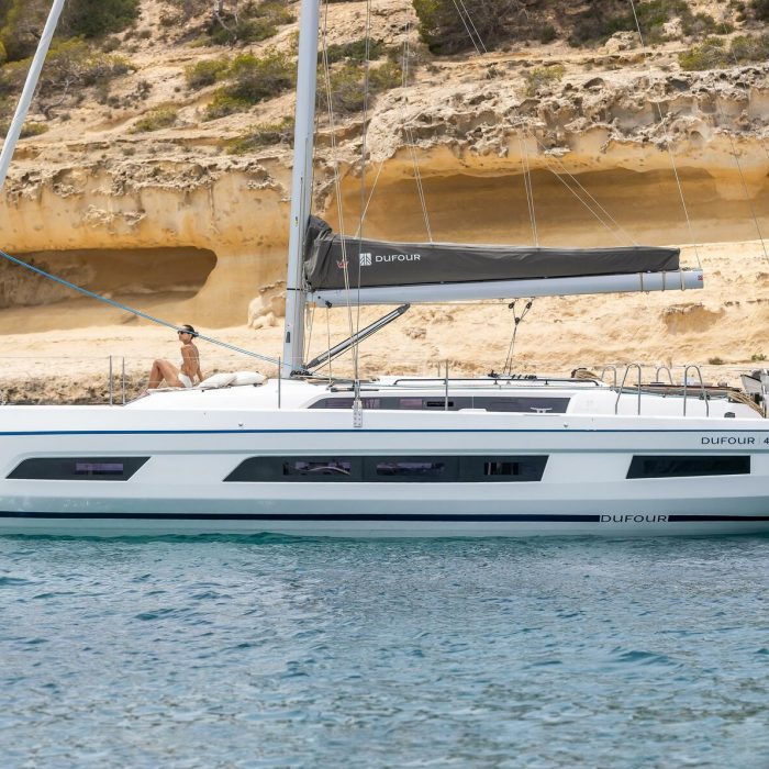 Asteria | Dufour 41 photo 22