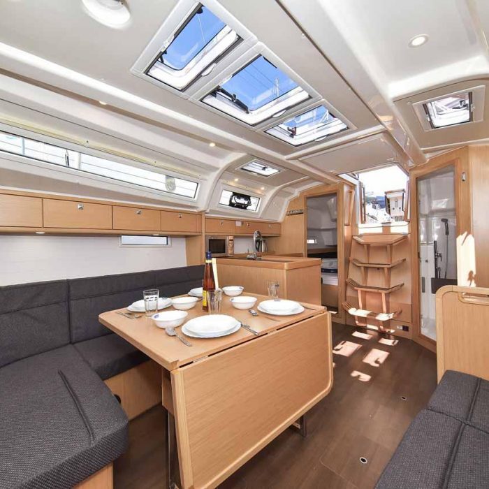 White Pearl | Bavaria Cruiser 37 photo 20