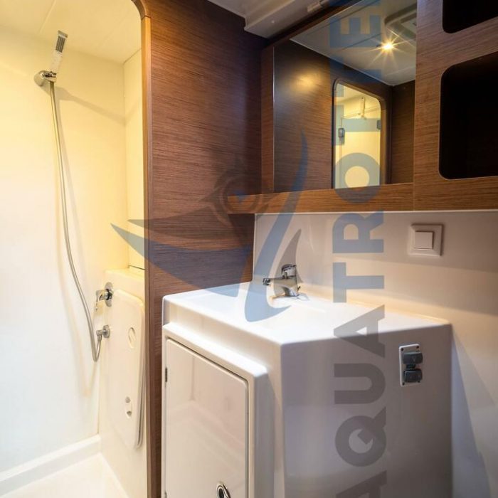 Silver VIII  (A/C and Generator) | Lagoon 42 photo 9