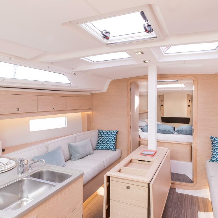 Sunsail 37.3 Premium Plus | Dufour 37 photo 12