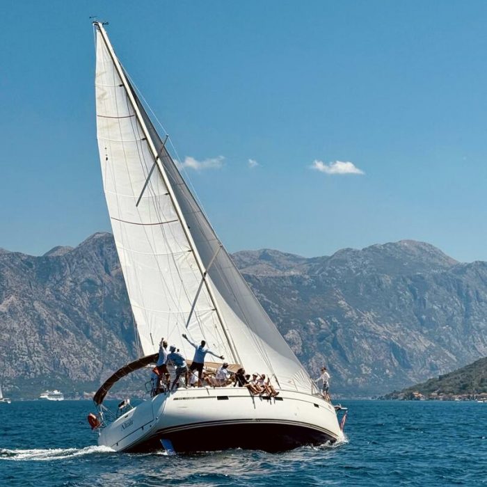 Altair | Bavaria Cruiser 46 photo 4