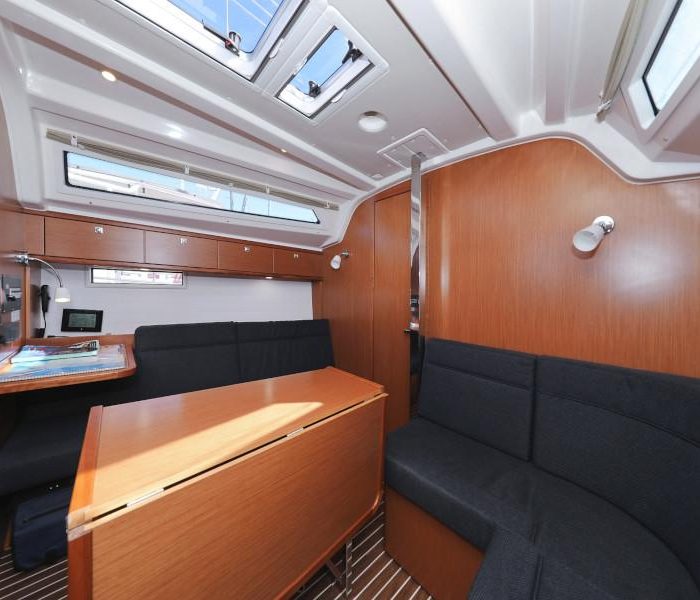Lupe | Bavaria Cruiser 37 photo 50