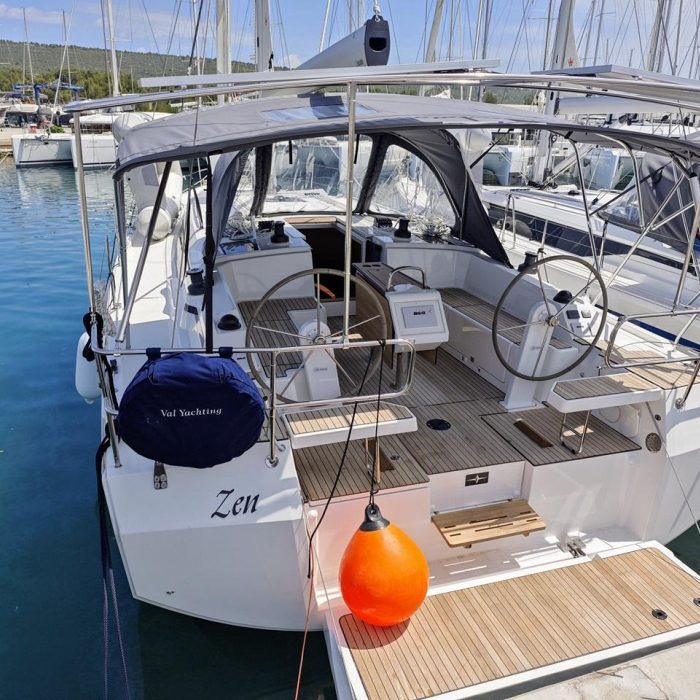 Zen | Bavaria C42 photo 7