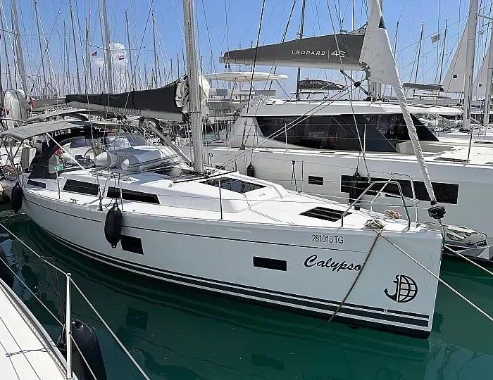Calypso | Hanse 388 photo 1